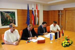 Na fotografiji z leve Igor Gorjup, Franci Skok, mag. Štefan Tisel in Edvard Peperko